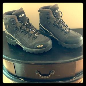 Salomon Hiking Boot